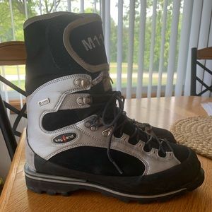 KayLand M11 boots